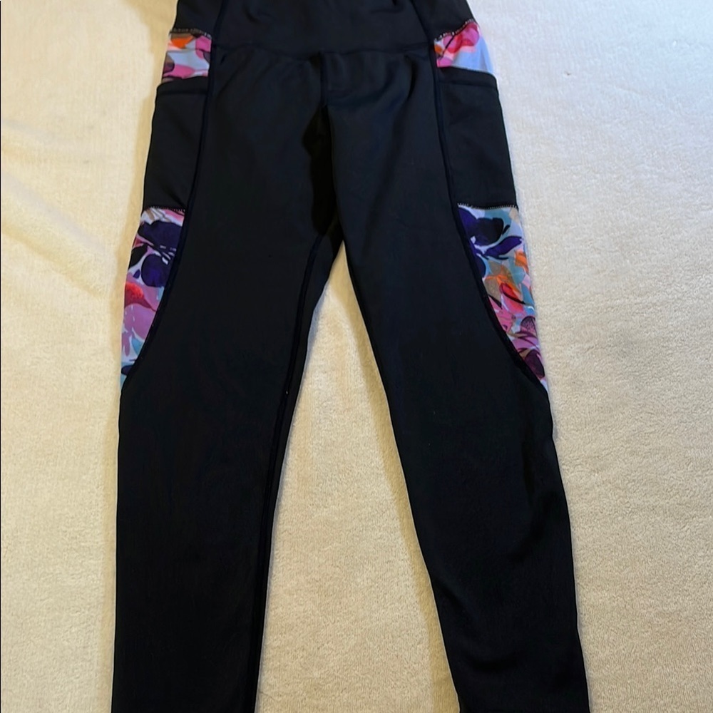 Black and Pink Leggings with Geometric Accents
